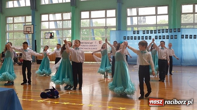 Zdjęcie w galerii na portalu naszraciborz.pl: Wyróżnienie dla tancerzy z Kuźni Raciborskiej w Gliwicach wiadomości z regionu