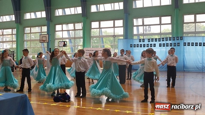 Zdjęcie w galerii na portalu naszraciborz.pl: Wyróżnienie dla tancerzy z Kuźni Raciborskiej w Gliwicach wiadomości z regionu