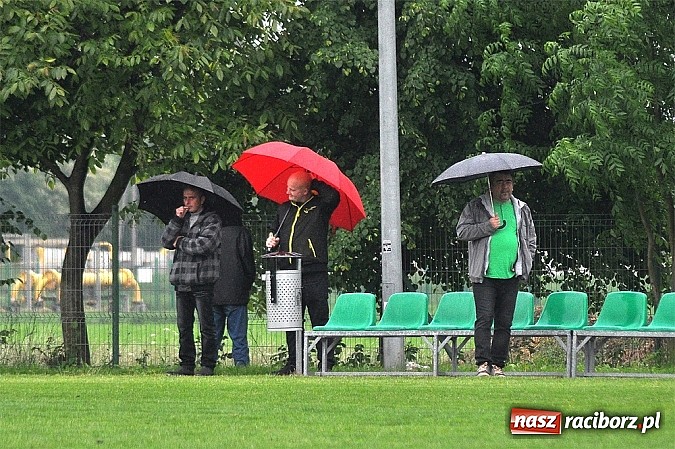 Zdjęcie w galerii na portalu naszraciborz.pl: Wicher z Płoni rozbił rezerwy Tworkowa wiadomości z regionu