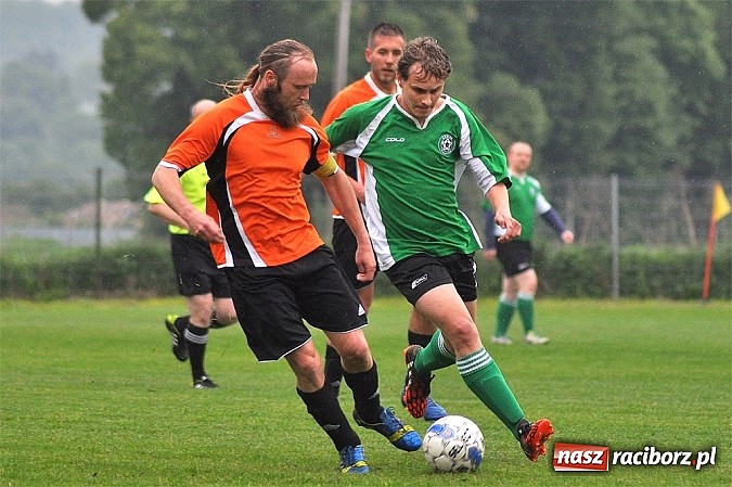 Zdjęcie w galerii na portalu naszraciborz.pl: Wicher z Płoni rozbił rezerwy Tworkowa wiadomości z regionu