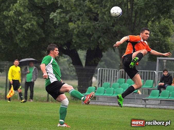 Zdjęcie w galerii na portalu naszraciborz.pl: Wicher z Płoni rozbił rezerwy Tworkowa wiadomości z regionu