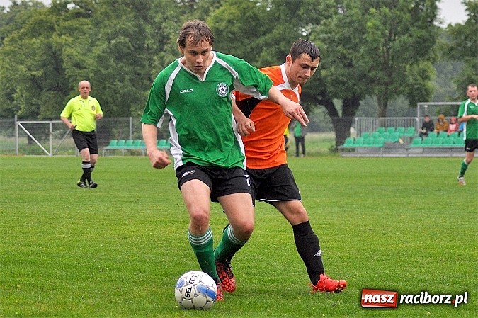 Zdjęcie w galerii na portalu naszraciborz.pl: Wicher z Płoni rozbił rezerwy Tworkowa wiadomości z regionu