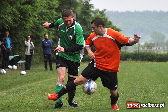 Zdjęcie w galerii na portalu naszraciborz.pl: Wicher z Płoni rozbił rezerwy Tworkowa wiadomości z regionu