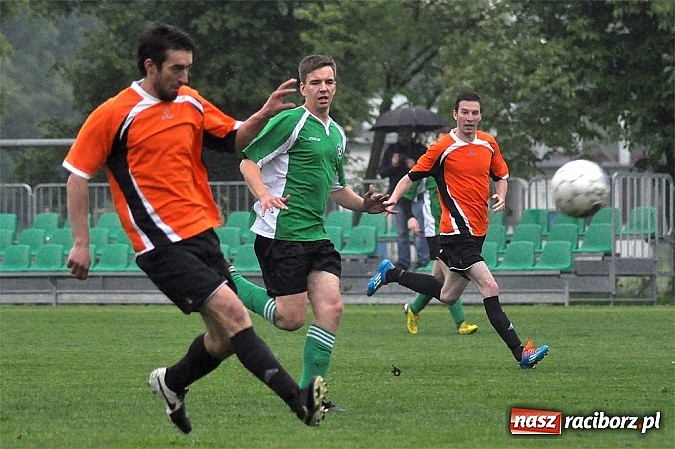 Zdjęcie w galerii na portalu naszraciborz.pl: Wicher z Płoni rozbił rezerwy Tworkowa wiadomości z regionu