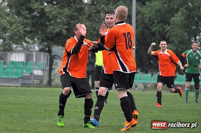 Zdjęcie w galerii na portalu naszraciborz.pl: Wicher z Płoni rozbił rezerwy Tworkowa wiadomości z regionu