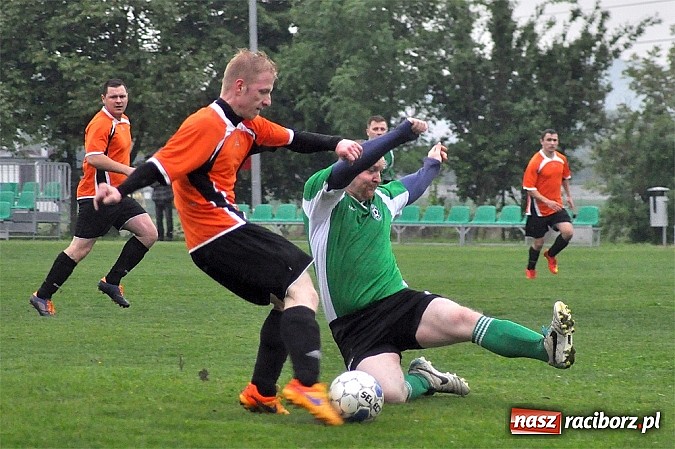 Zdjęcie w galerii na portalu naszraciborz.pl: Wicher z Płoni rozbił rezerwy Tworkowa wiadomości z regionu