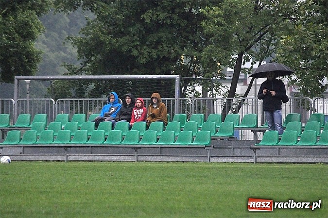Zdjęcie w galerii na portalu naszraciborz.pl: Wicher z Płoni rozbił rezerwy Tworkowa wiadomości z regionu