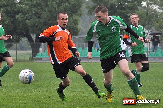 Zdjęcie w galerii na portalu naszraciborz.pl: Wicher z Płoni rozbił rezerwy Tworkowa wiadomości z regionu