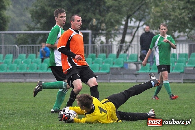 Zdjęcie w galerii na portalu naszraciborz.pl: Wicher z Płoni rozbił rezerwy Tworkowa wiadomości z regionu
