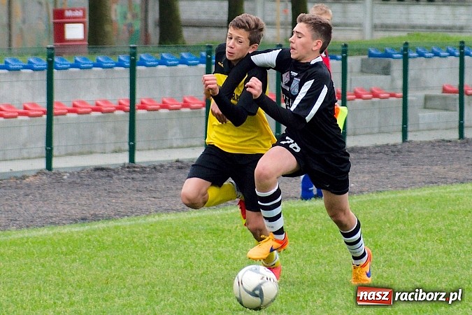 Zdjęcie w galerii na portalu naszraciborz.pl: Trampkarze Tworkowa zdeklasowali lidera z Czerwionki wiadomości z regionu
