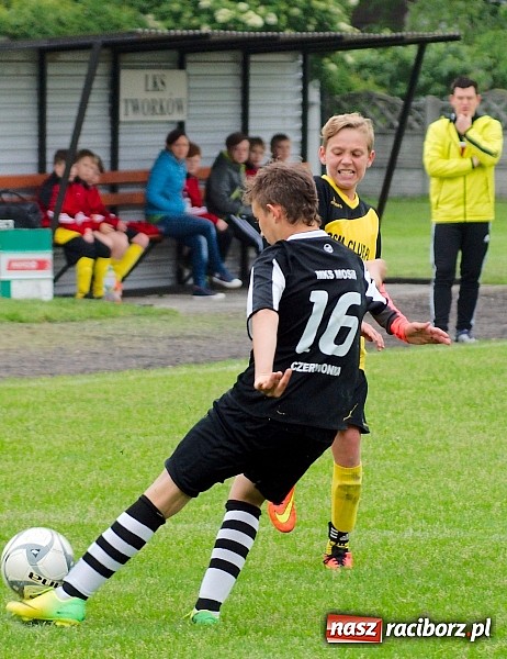 Zdjęcie w galerii na portalu naszraciborz.pl: Trampkarze Tworkowa zdeklasowali lidera z Czerwionki wiadomości z regionu