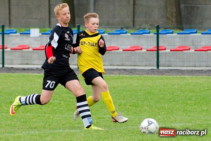 Zdjęcie w galerii na portalu naszraciborz.pl: Trampkarze Tworkowa zdeklasowali lidera z Czerwionki wiadomości z regionu