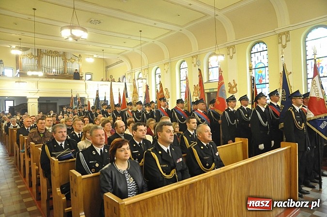 Zdjęcie w galerii na portalu naszraciborz.pl: Ojciec Marceli Dębski, kapelan raciborskich strażaków, świętuje dziś 25-lecie kapłaństwa wiadomości z regionu