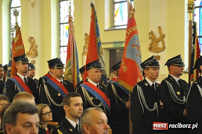 Zdjęcie w galerii na portalu naszraciborz.pl: Ojciec Marceli Dębski, kapelan raciborskich strażaków, świętuje dziś 25-lecie kapłaństwa wiadomości z regionu