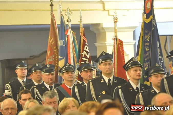 Zdjęcie w galerii na portalu naszraciborz.pl: Ojciec Marceli Dębski, kapelan raciborskich strażaków, świętuje dziś 25-lecie kapłaństwa wiadomości z regionu
