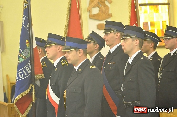 Zdjęcie w galerii na portalu naszraciborz.pl: Ojciec Marceli Dębski, kapelan raciborskich strażaków, świętuje dziś 25-lecie kapłaństwa wiadomości z regionu