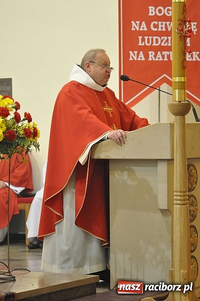 Zdjęcie w galerii na portalu naszraciborz.pl: Ojciec Marceli Dębski, kapelan raciborskich strażaków, świętuje dziś 25-lecie kapłaństwa wiadomości z regionu