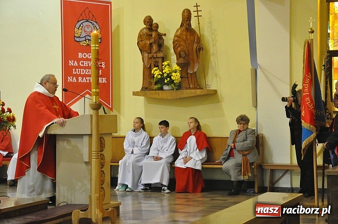 Zdjęcie w galerii na portalu naszraciborz.pl: Ojciec Marceli Dębski, kapelan raciborskich strażaków, świętuje dziś 25-lecie kapłaństwa wiadomości z regionu