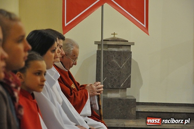 Zdjęcie w galerii na portalu naszraciborz.pl: Ojciec Marceli Dębski, kapelan raciborskich strażaków, świętuje dziś 25-lecie kapłaństwa wiadomości z regionu