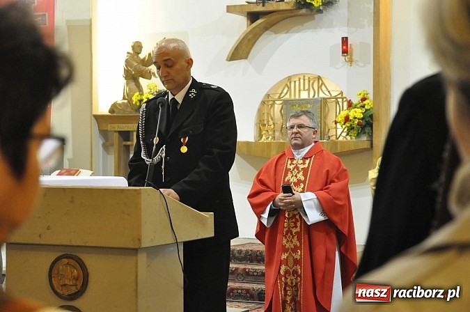 Zdjęcie w galerii na portalu naszraciborz.pl: Ojciec Marceli Dębski, kapelan raciborskich strażaków, świętuje dziś 25-lecie kapłaństwa wiadomości z regionu