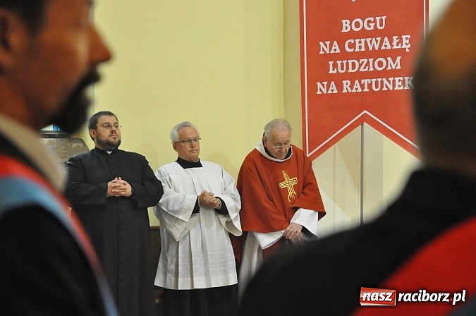 Zdjęcie w galerii na portalu naszraciborz.pl: Ojciec Marceli Dębski, kapelan raciborskich strażaków, świętuje dziś 25-lecie kapłaństwa wiadomości z regionu