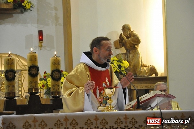 Zdjęcie w galerii na portalu naszraciborz.pl: Ojciec Marceli Dębski, kapelan raciborskich strażaków, świętuje dziś 25-lecie kapłaństwa wiadomości z regionu