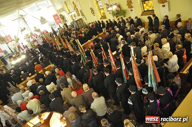 Zdjęcie w galerii na portalu naszraciborz.pl: Ojciec Marceli Dębski, kapelan raciborskich strażaków, świętuje dziś 25-lecie kapłaństwa wiadomości z regionu