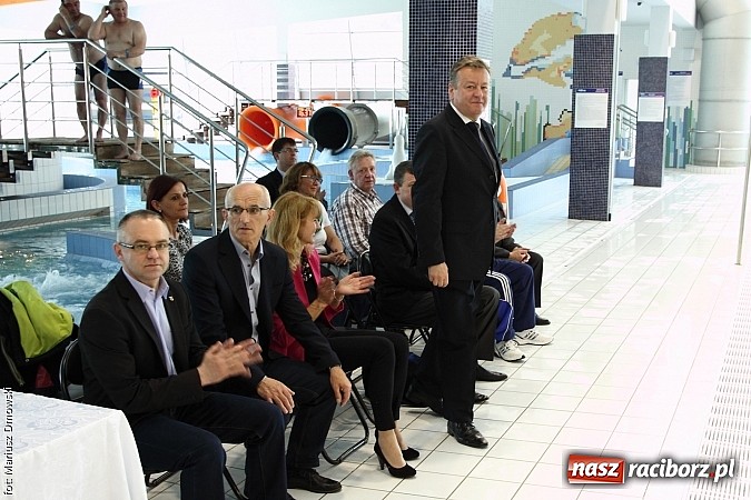 Zdjęcie w galerii na portalu naszraciborz.pl: XII Międzynarodowe Zawody Pływackie o Puchar Prezesa MKS-SMS Victoria Racib&oacute;rz wiadomości z regionu