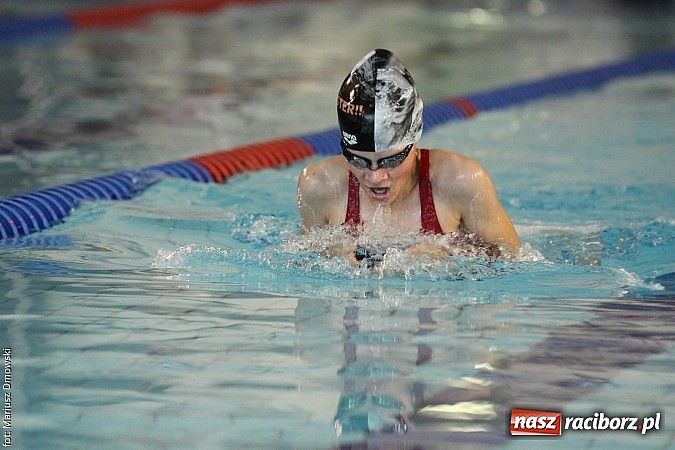 Zdjęcie w galerii na portalu naszraciborz.pl: XII Międzynarodowe Zawody Pływackie o Puchar Prezesa MKS-SMS Victoria Racib&oacute;rz wiadomości z regionu