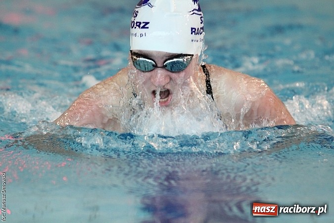 Zdjęcie w galerii na portalu naszraciborz.pl: XII Międzynarodowe Zawody Pływackie o Puchar Prezesa MKS-SMS Victoria Racib&oacute;rz wiadomości z regionu