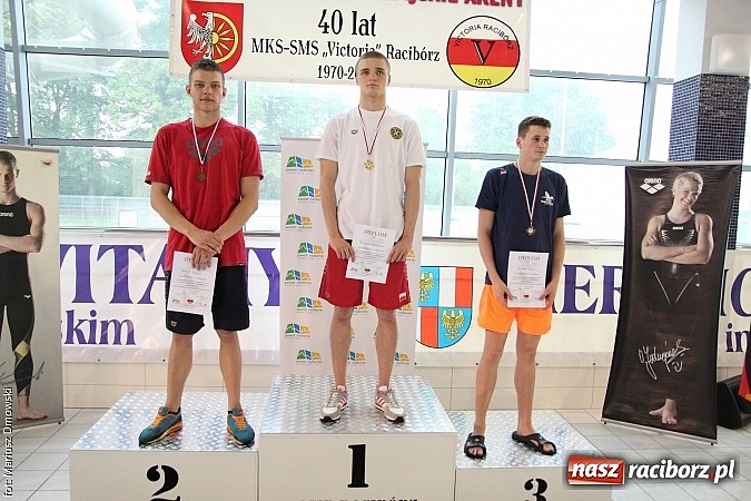 Zdjęcie w galerii na portalu naszraciborz.pl: XII Międzynarodowe Zawody Pływackie o Puchar Prezesa MKS-SMS Victoria Racib&oacute;rz wiadomości z regionu