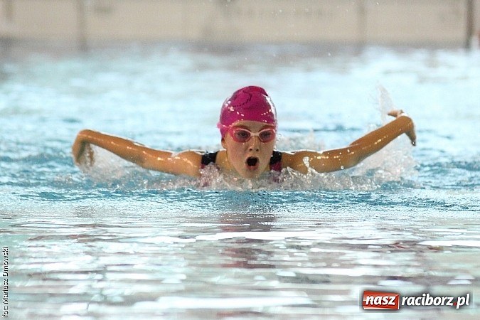 Zdjęcie w galerii na portalu naszraciborz.pl: XII Międzynarodowe Zawody Pływackie o Puchar Prezesa MKS-SMS Victoria Racib&oacute;rz wiadomości z regionu