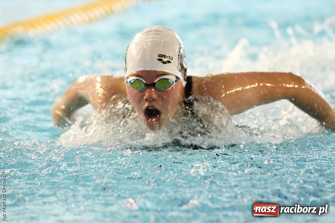 Zdjęcie w galerii na portalu naszraciborz.pl: XII Międzynarodowe Zawody Pływackie o Puchar Prezesa MKS-SMS Victoria Racib&oacute;rz wiadomości z regionu