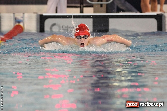Zdjęcie w galerii na portalu naszraciborz.pl: XII Międzynarodowe Zawody Pływackie o Puchar Prezesa MKS-SMS Victoria Racib&oacute;rz wiadomości z regionu
