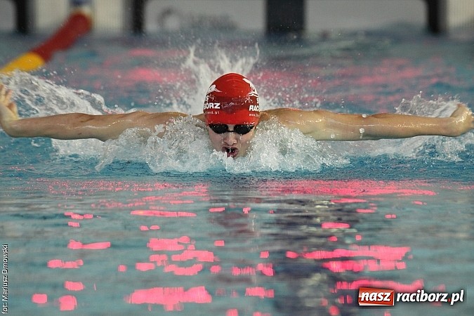 Zdjęcie w galerii na portalu naszraciborz.pl: XII Międzynarodowe Zawody Pływackie o Puchar Prezesa MKS-SMS Victoria Racib&oacute;rz wiadomości z regionu