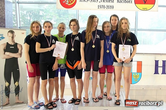 Zdjęcie w galerii na portalu naszraciborz.pl: XII Międzynarodowe Zawody Pływackie o Puchar Prezesa MKS-SMS Victoria Racib&oacute;rz wiadomości z regionu
