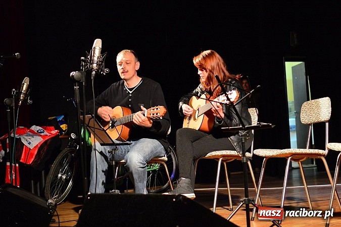 Zdjęcie w galerii na portalu naszraciborz.pl: W Kuźni Raciborskiej grali dla Asi wiadomości z regionu