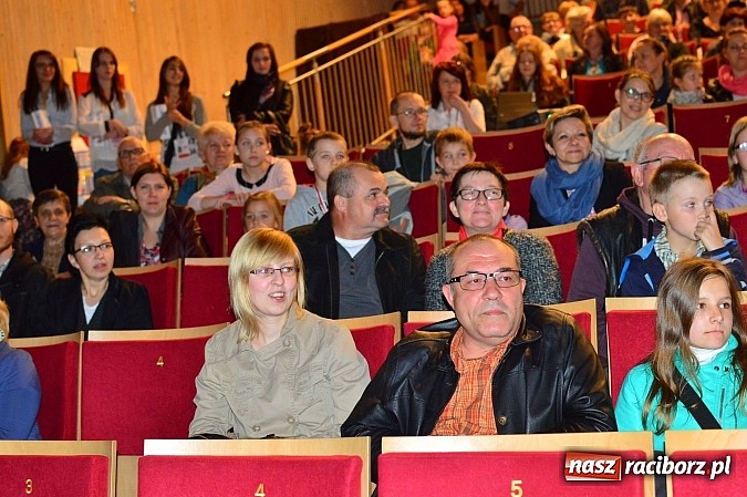 Zdjęcie w galerii na portalu naszraciborz.pl: W Kuźni Raciborskiej grali dla Asi wiadomości z regionu