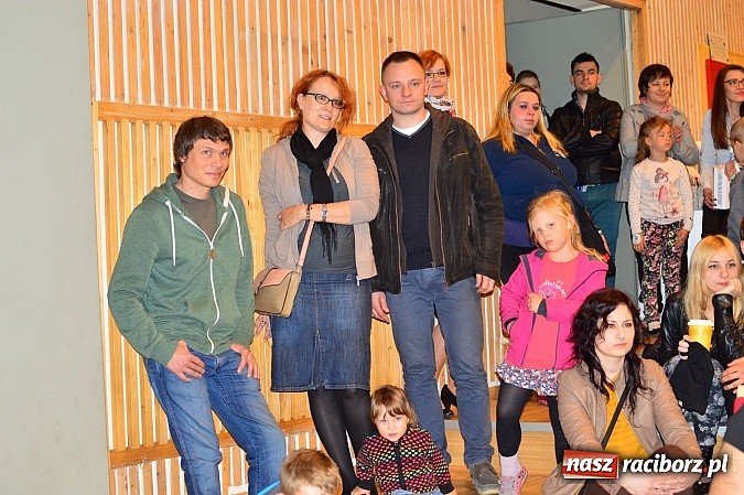 Zdjęcie w galerii na portalu naszraciborz.pl: W Kuźni Raciborskiej grali dla Asi wiadomości z regionu