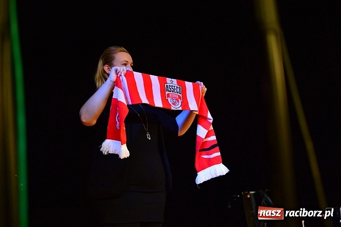 Zdjęcie w galerii na portalu naszraciborz.pl: W Kuźni Raciborskiej grali dla Asi wiadomości z regionu