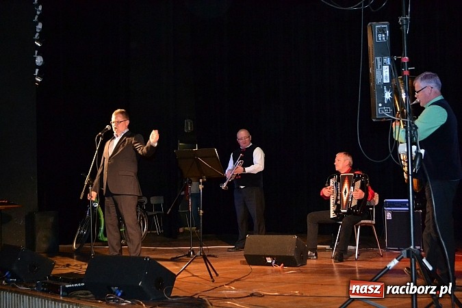 Zdjęcie w galerii na portalu naszraciborz.pl: W Kuźni Raciborskiej grali dla Asi wiadomości z regionu
