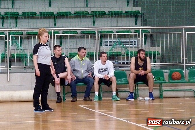 Zdjęcie w galerii na portalu naszraciborz.pl: Brooklyn Basket Liga. Zwycięstwa faworytów  wiadomości z regionu