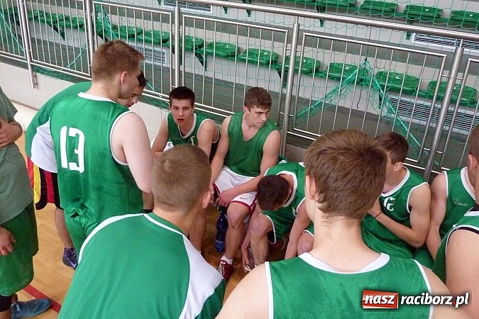 Zdjęcie w galerii na portalu naszraciborz.pl: Brooklyn Basket Liga. Zwycięstwa faworytów  wiadomości z regionu