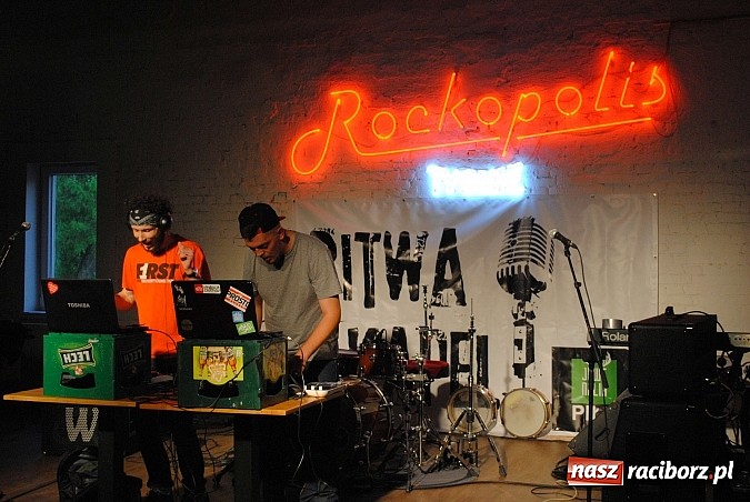 Zdjęcie w galerii na portalu naszraciborz.pl: Raciborski duet DJ-ów zwycięzcą Bitwy kapel wiadomości z regionu