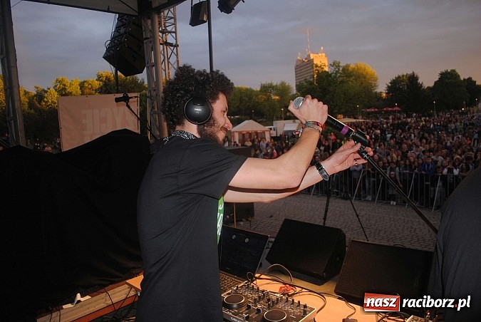Zdjęcie w galerii na portalu naszraciborz.pl: Raciborski duet DJ-ów zwycięzcą Bitwy kapel wiadomości z regionu