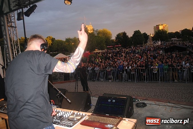 Zdjęcie w galerii na portalu naszraciborz.pl: Raciborski duet DJ-ów zwycięzcą Bitwy kapel wiadomości z regionu