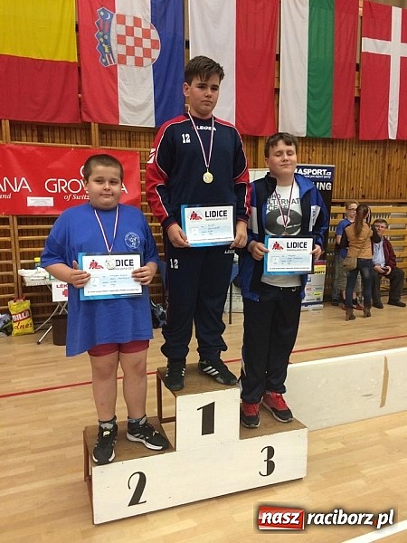 Zdjęcie w galerii na portalu naszraciborz.pl: Udany start raciborskich zapaśników w Czechach  wiadomości z regionu