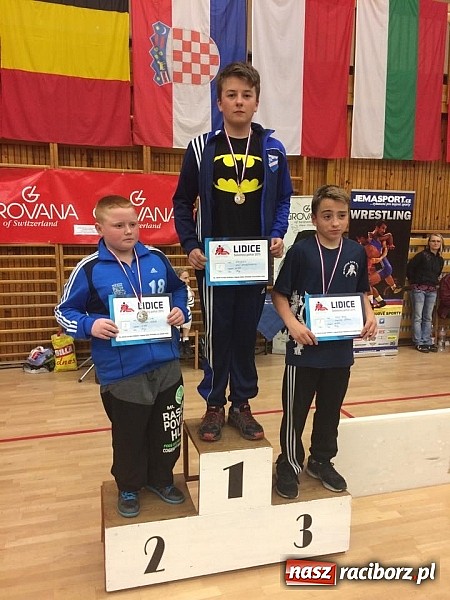 Zdjęcie w galerii na portalu naszraciborz.pl: Udany start raciborskich zapaśników w Czechach  wiadomości z regionu