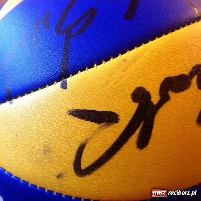 Zdjęcie w galerii na portalu naszraciborz.pl: Wczoraj koncert dla Asi, dziś ruszyła aukcja  wiadomości z regionu