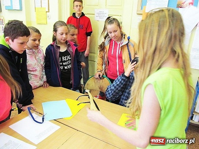 Zdjęcie w galerii na portalu naszraciborz.pl: Miej oczy szeroko otwarte w Gimnazjum nr 5  wiadomości z regionu